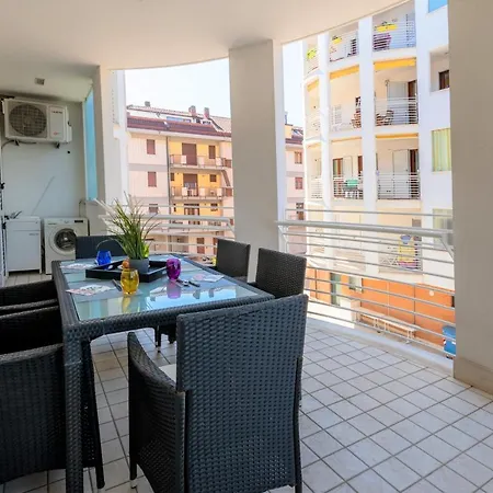 Casa Alice Con Ampio Balcone E Posto Auto * Гроттамаре