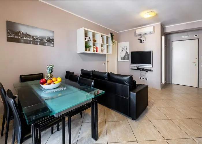 Apartment Casa Alice Con Ampio Balcone E Posto Auto